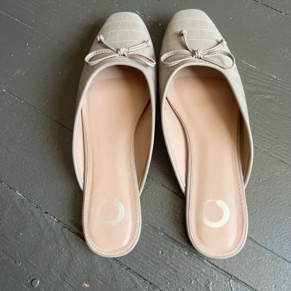 Journee Collection square toe flat/mule tan shoes zero 7.5 - Picture 5 of 6